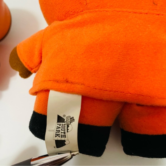 South Park Kenny Plush Stuffed Toy 2005 and Kenny Mini Figure 2004 Bundle - Picture 9 of 16